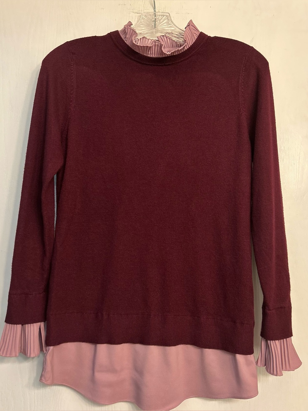 Vila Milano Feminine Coquette Ruffle Layered Pretty Ladies Sweater Size Small.